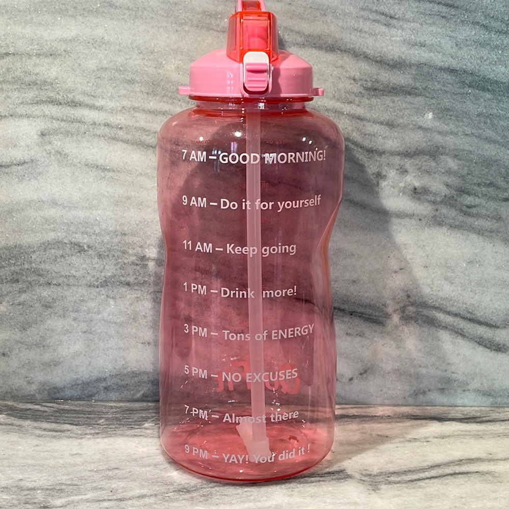 QuiFit Pink Motivational Water Bottle with Straw 3.8 L 1.28oz